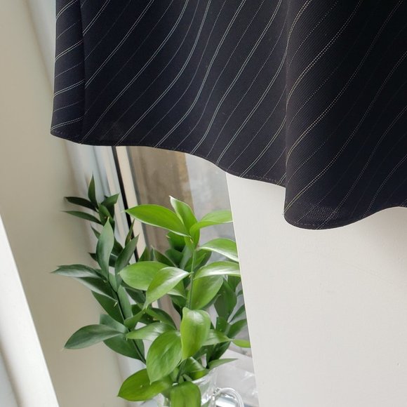 Tristan & Iseut A-line Pinstripe Lined Skirt Black, 2 - Picture 4 of 10